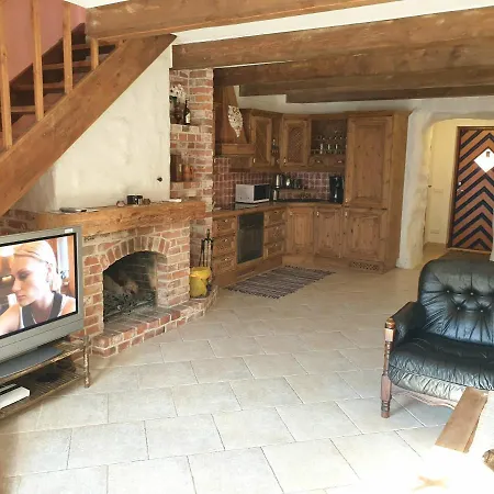 Deluxe In The Center With Balcony Apartment