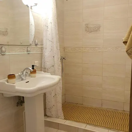 Deluxe In The Center With Balcony 派尔努