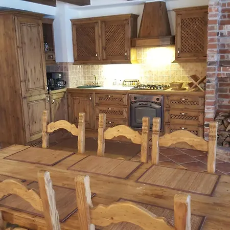 Deluxe In The Center With Balcony Apartment