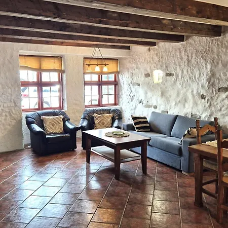 Deluxe In The Center With Balcony Appartamento