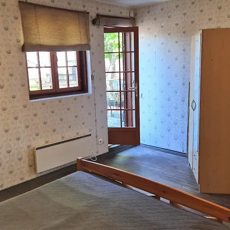 Deluxe In The Center With Balcony Apartment *