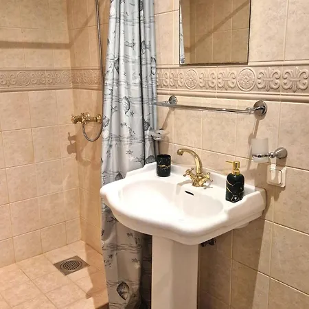 Deluxe In The Center With Balcony * 派尔努