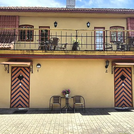 Deluxe In The Center With Balcony 派尔努