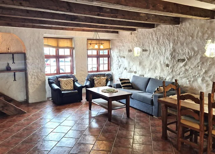 Deluxe In The Center With Balcony Daire